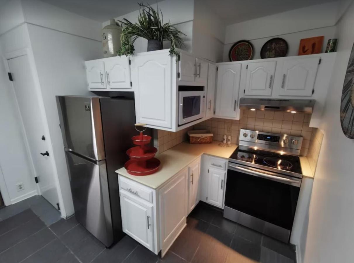 Prime Location! 4 Bedroom House Located Right Next To The Casino And The Falls Holiday home